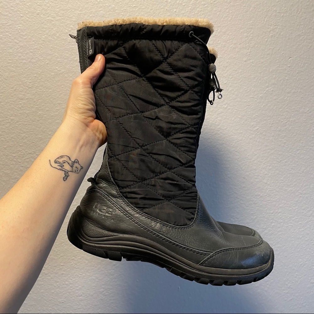 Older style UGG snow boots